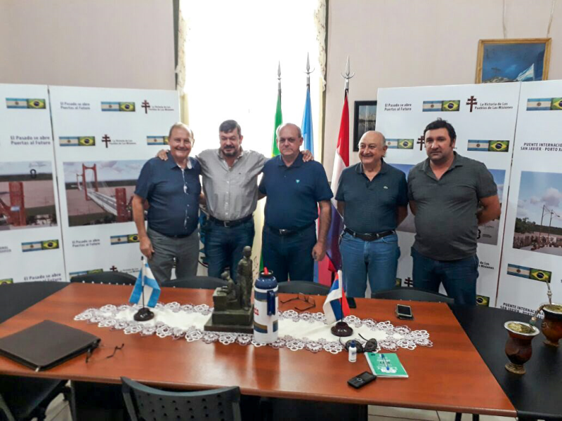 Administração Pública Municipal participa de Reunião Pró-Ponte em San Javier